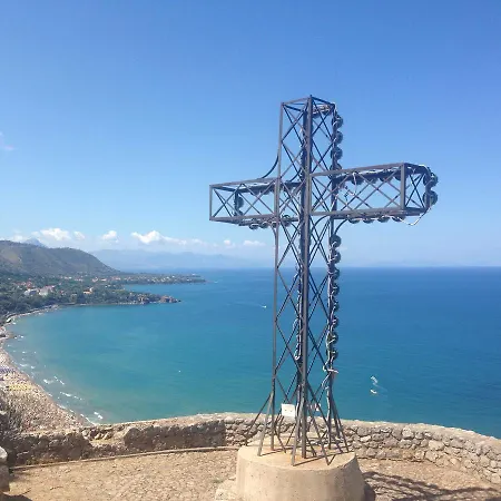 Pepito Palace Bed & Breakfast Cefalu