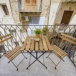 Pepito Palace Bed & Breakfast