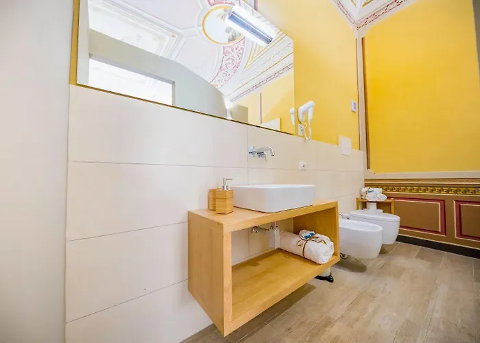 Pepito Palace Nocleg ze śniadaniem 4*